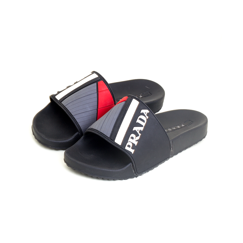 Prada - Slides